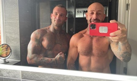 Billy Essex fucks Steven Lewis Barrett