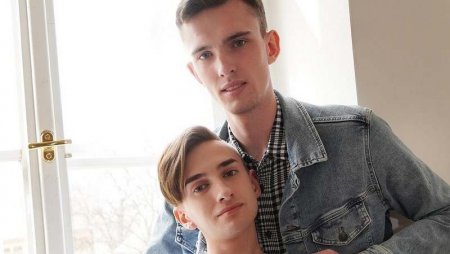 Date on My Day Off – John Crawford, Goron Novic