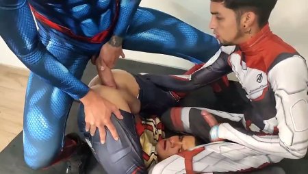 XL Heroes Party – Big cock superheroes bareback threesome fuck