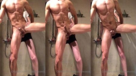 Sebastian Coxxx – Boy with amazing body fucked in the shower