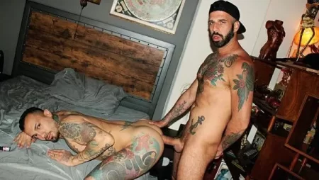 Romeo Owns Grandes Culo – Romeo Davis, Matthew Grande